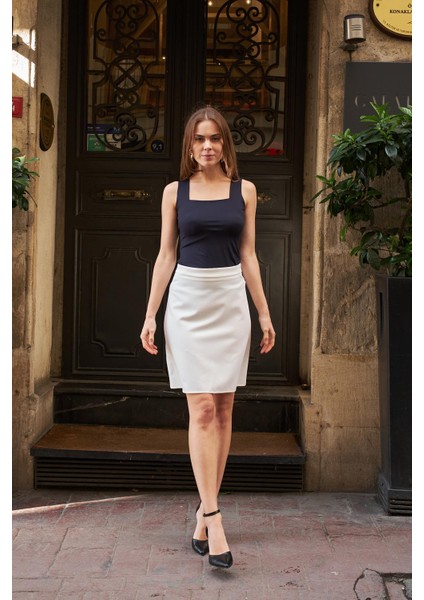 Yüksek Bel Hafif Likralı Kumaş Diz Boy Çan Etek-Krem