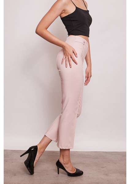 Kadın Yüksek Bel Önü Dikişli Beli Apoletli Düğmeli Boru Paça Kumaş Pantolon-Pudra indirimleri