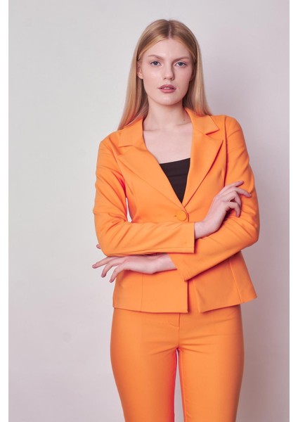 Kadın Yakalı Cep Kapaklı Uzun Kol Hafif Likralı Kumaş Blazer Ceket(Pantolon Jument 40076)-MANGO indirimleri