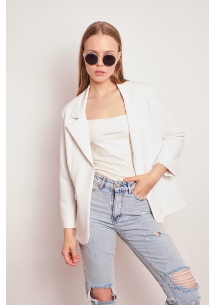 Yakalı Kolu Katlamalı Cep Kapaklı Salaş Boyfriend Oversize Hafif Likralı Kumaş Blazer Ceket-Krem