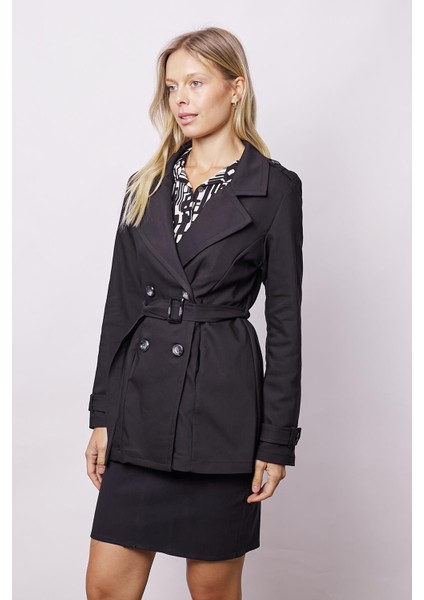 Kadın Kruvaze Anvelop Kemerli Hafif Likralı Kumaş Trençkot Ceket-Siyah