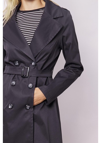 Kadın Cepli Kruvaze Anvelop Kemerli Hafif Likralı Kumaş Uzun Trençkot Ceket-Siyah indirimleri