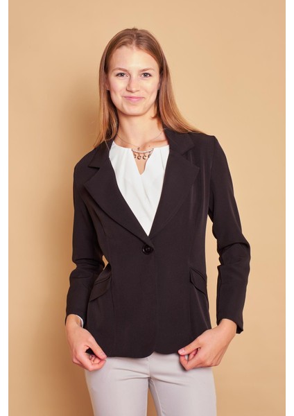 Yakalı Cep Kapaklı Uzun Kol Hafif Likralı Kumaş Ofis Blazer Ceket-Siyah