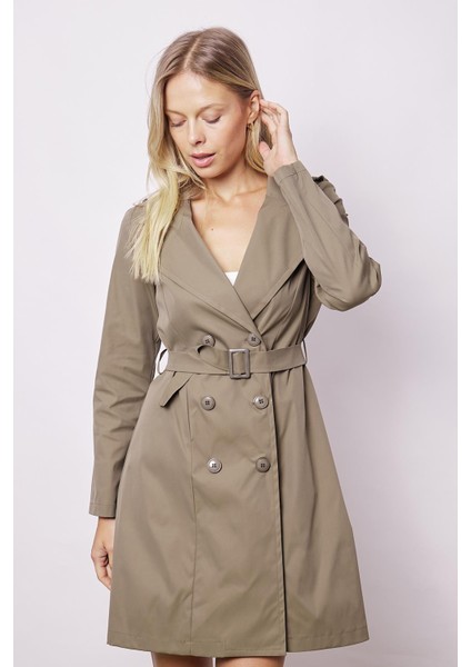 Kadın Cepli Kruvaze Anvelop Kemerli Hafif Likralı Kumaş Uzun Trençkot Ceket-Haki indirimleri