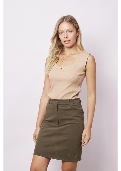 Kadın Cep Detaylı Diz Üstü Hafif Likralı Pamuklu Kumaş Kalem Etek-Haki modelleri