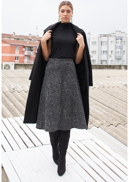 Kadın Kışlık Yünlü Jakarlı Hafif Likralı Kumaş Yüksek Bel Uzun Çan Etek-Siyah Diyagonel