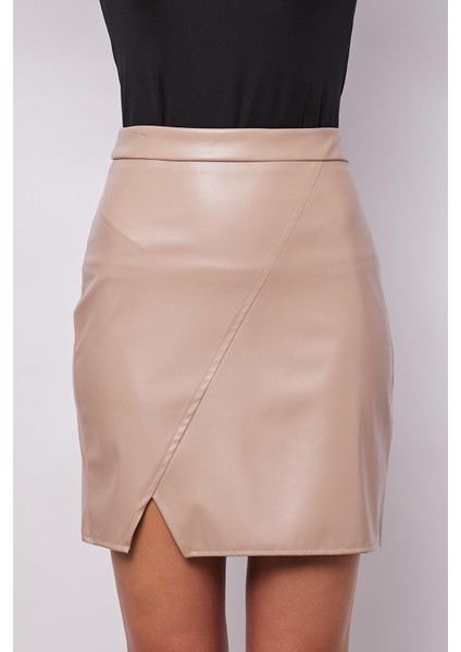 Kadın Hafif Likralı Deri Yüksek Bel Yırtmaçlı Diz Üstü Kalem Etek-Bej indirimleri
