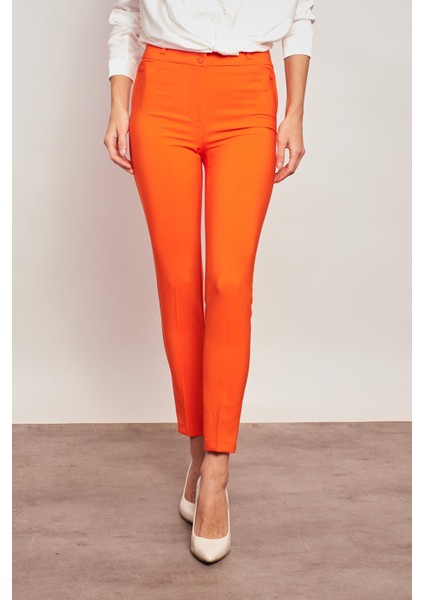 Kalın Kemerli Süs Cepli Bilek Boy Likralı Kumaş Pantolon-Oranj modelleri