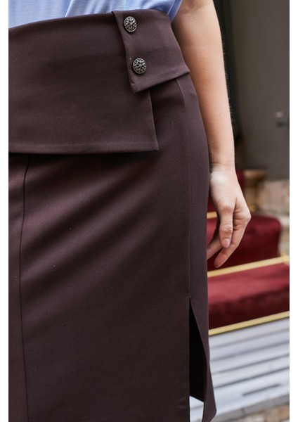 Kadın Yüksek Bel Düğme Detaylı Yırtmaçlı Diz Altı Hafif Likralı Kumaş Kalem Etek-Kahve