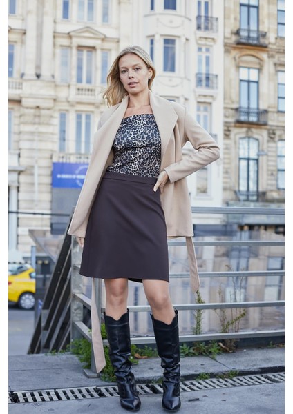 Yüksek Bel Hafif Likralı Kumaş Diz Boy Çan Etek-Kahve