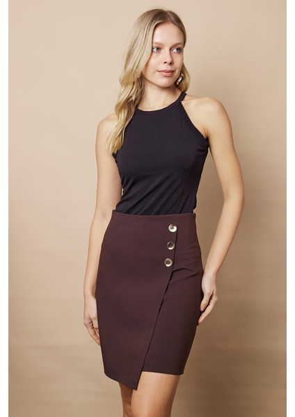 Kadın Arkadan Fermuarlı Düğme Detaylı Hafif Likralı Kumaş Diz Üstü Kalem Etek-Kahve fırsatları