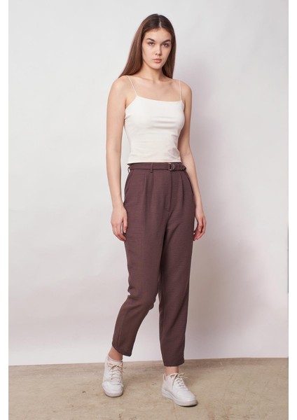 Keten Yüksek Bel Pileli Beli Lastikli Kemerli Boyfriend Pantolon-Kahve modelleri