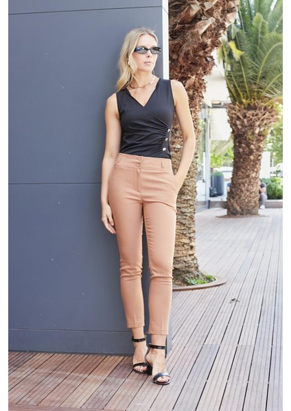 Yüksek Bel Kalın Kemerli Cepli Dar Paça Bilek Boy Pamuklu Likralı Kumaş Pantolon - Camel modelleri