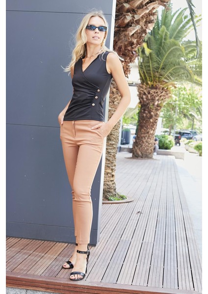 Yüksek Bel Kalın Kemerli Cepli Dar Paça Bilek Boy Pamuklu Likralı Kumaş Pantolon - Camel fırsatları