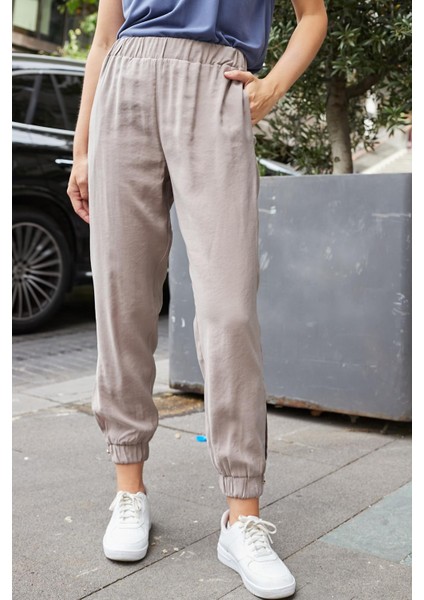 Kadın Ipeksi Modal Kumaş Yüksek Bel Yan Cepli Paçası ve Beli Lastikli Havuç Kesim Pantolon-Duman modelleri