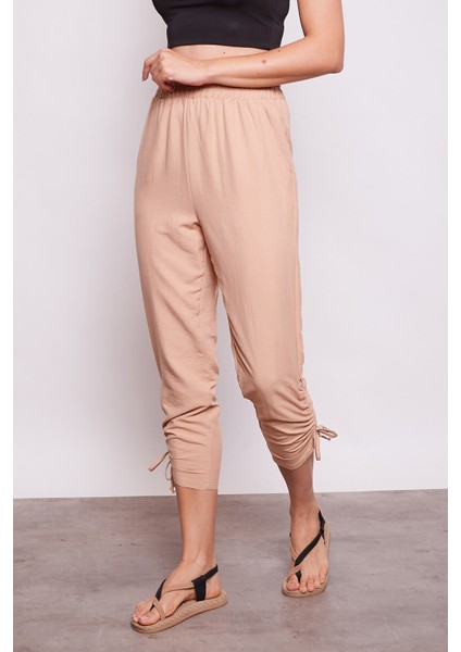 Iç Göstermez Viskon Poplin Beli Lastikli Cepli Paçası Büzgülü Rahat Pantolon -Açık Camel