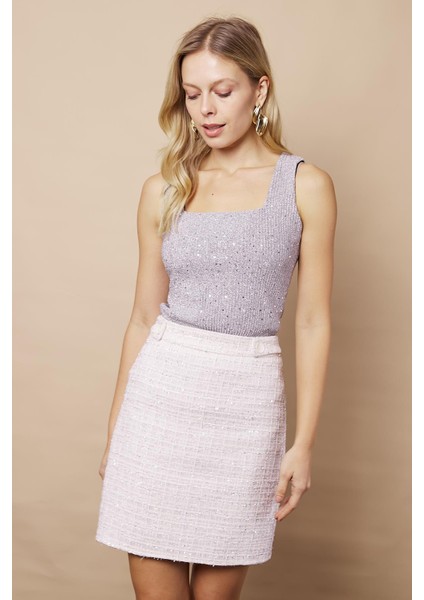 Kadın Iç Astarlı Simli Tuvit Kumaş Yüksek Bel Kemeri Apoletli Düğmeli Hafif Mini Diz Üstü Kalem Etek-Krem indirimleri