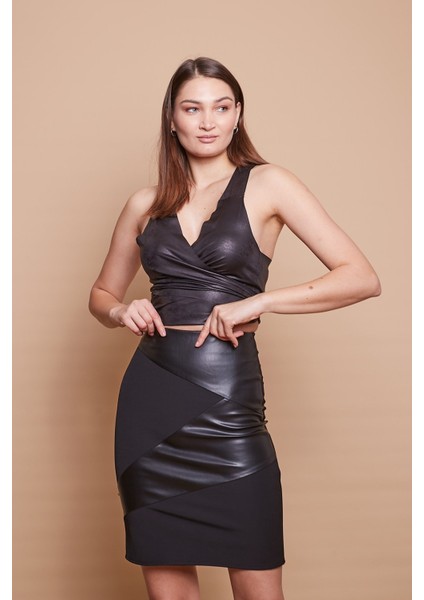 Deri Detaylı Yüksek Bel Hafif Likralı Kumaş Kalem Etek -Siyah fiyatları