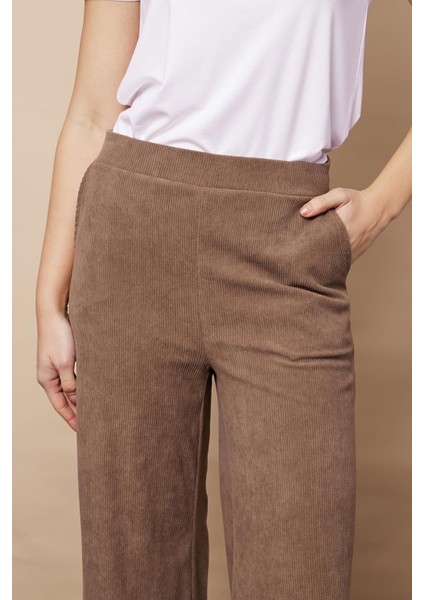 Kadın Kadife Likralı Esnek Yumuşak Dokulu Yüksek Bel Yan Cepli Bol Paça Palazzo Pantolon-Vizon indirimleri