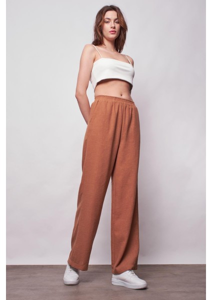 Keten Yüksek Bel Beli Lastikli Yan Cepli Bol Paça Pantolon -Camel modelleri