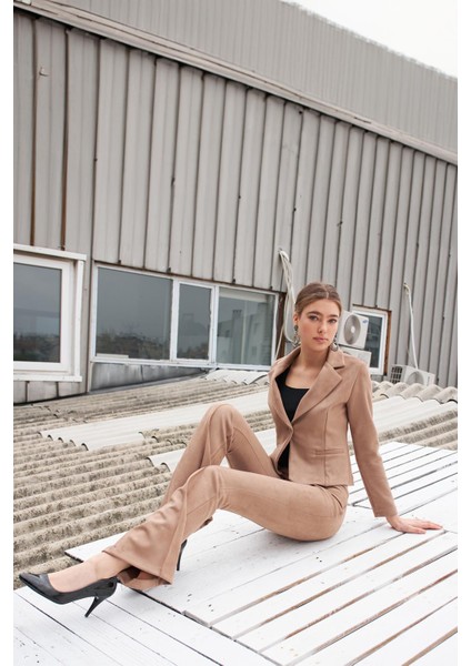 Süet Likralı Kumaş Yüksek Bel Ön Arka Dikişli Isanyol Paça Tayt Pantolon-Vizon modelleri