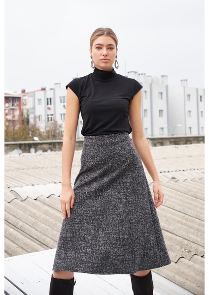 Kadın Kışlık Yünlü Jakarlı Hafif Likralı Kumaş Yüksek Bel Uzun Çan Etek-Siyah Diyagonel fiyatları