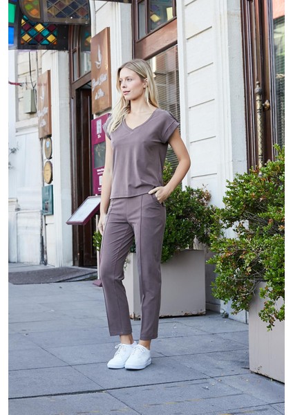 Kadın Modal Ipeksi Likralı Kumaş Yüksek Bel Önden Dikişli Cepli Dar Paça Pantolon-Kahve