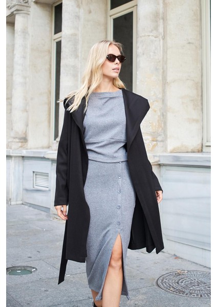 Yumuşak Dokulu Esnek Triko Yüksek Bel Yırtmaçlı Diz Altı Etek(Bluz Ayrı Kod Jument 20509)-GRI