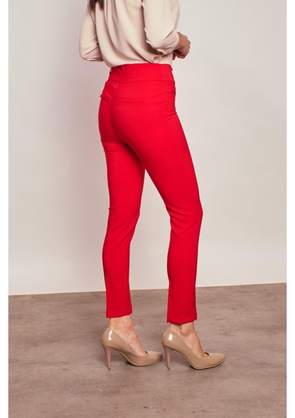 Kalın Kemerli Süs Cepli Bilek Boy Likralı Kumaş Pantolon-Kırmızı indirimleri