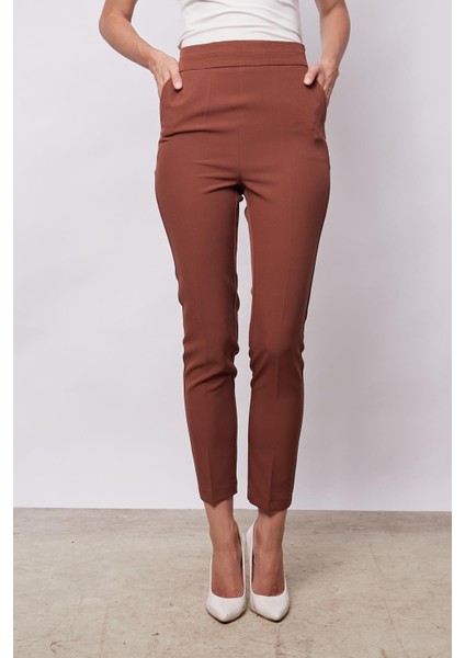 Kadın Yüksek Bel Yan Cepli Dar Paça Hafif Likralı Kumaş Pantolon-Taba modelleri