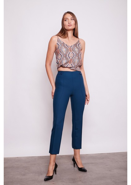 Kadın Yüksek Bel Önü Dikişli Beli Apoletli Düğmeli Boru Paça Kumaş Pantolon -Petrol modelleri