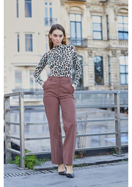 Kadın Gabardin Kanvas Pamuklu Hafif Likralı Bol Kesim Cepli Palazzo Pantolon-Kahve fiyatları