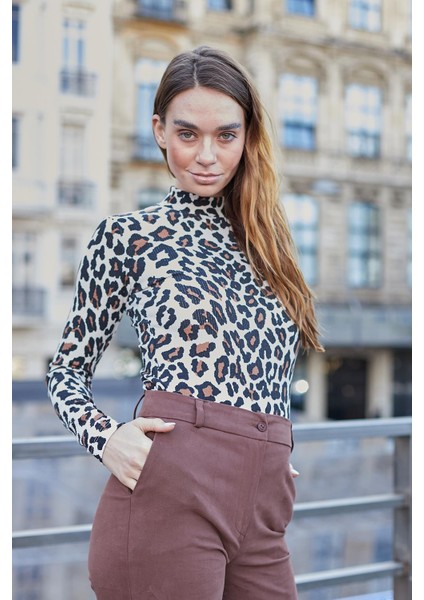 Kadın Gabardin Kanvas Pamuklu Hafif Likralı Bol Kesim Cepli Palazzo Pantolon-Kahve indirimleri