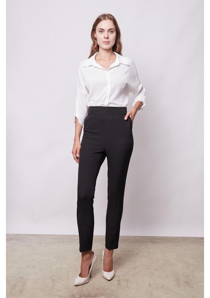 Kadın Yüksek Bel Yan Cepli Dar Paça Hafif Likralı Kumaş Pantolon-Siyah