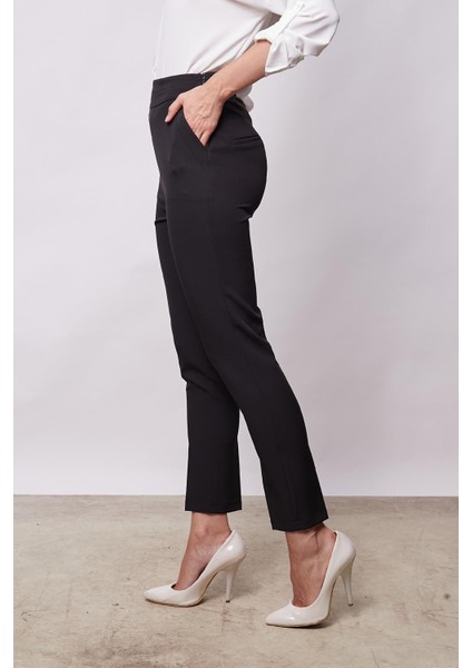 Kadın Yüksek Bel Yan Cepli Dar Paça Hafif Likralı Kumaş Pantolon-Siyah indirimleri