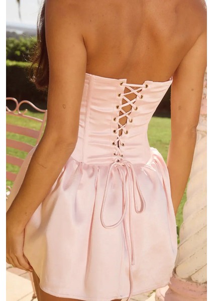 Şık ve Feminen Matıya Mini Elbise - Korsaj Detaylarıyla Sıcak Yaz Günleri Için fiyatları