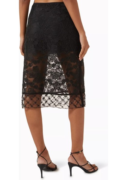 Siyah Dantel Organze Midi Etek Modern Romantik ve Feminen Tasarım fiyatları