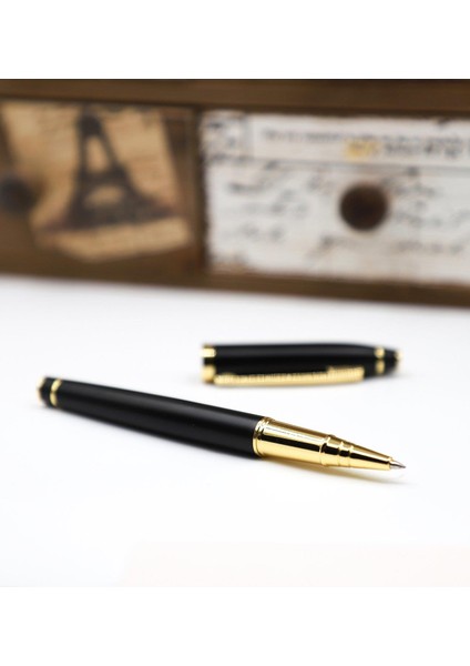 Kişiye Özel Metal Klipsli Premium Defter ve Roller Kalem Seti - Renk Seçenekli fırsatları