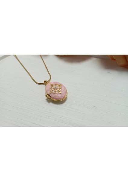 Açılır Kapanır Pembe Vintage Kolye