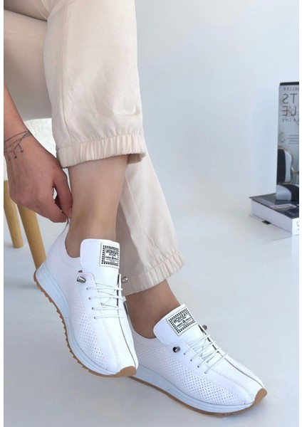 Fiert Beyaz Cilt Bağcıklı Spor Ayakkabı fiyatları