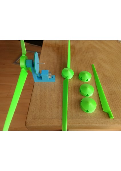 Rüzgar Türbini, Rotor Bıçak Sayısının Etkisi ve Bunların Saldırı Açısının Performansa Yönelik Denemesi. (Sadece Plastik Aparattır!!!) 3D