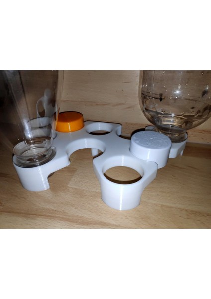 Sodadry - Sodastream Plastik Şişe Kurutma Standı (3 - 5 Şişe) (Sadece Plastik Aparattır!!!) 3D