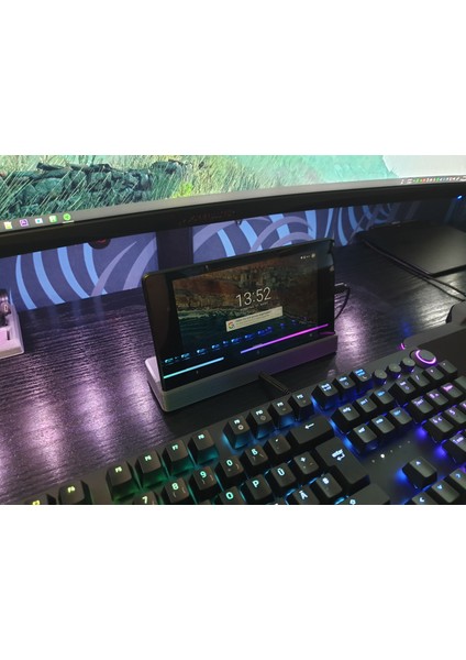 Tablet Standı (Nexus 7 Veya Benzeri 200MM Genişliğinde Tabletler) (Sadece Plastik Aparattır!!!) 3D