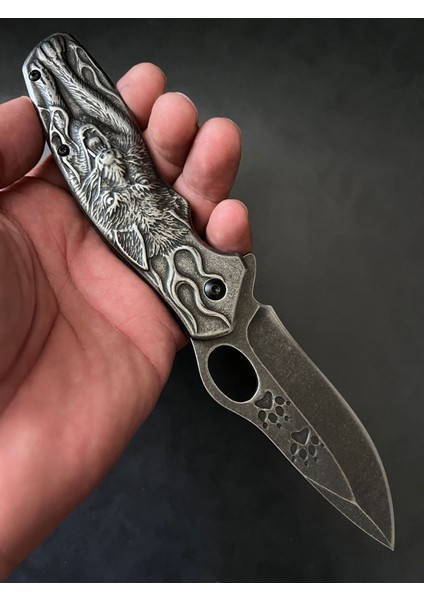 Kurt Kabartmalı Otantik Çelik Çakı