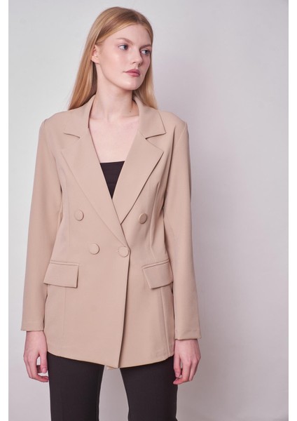 Kadın Düğme Detaylı Uzun Kol Şık Ofis Süs Cep Kapaklı Kumaş Blazer Ceket -Taş modelleri