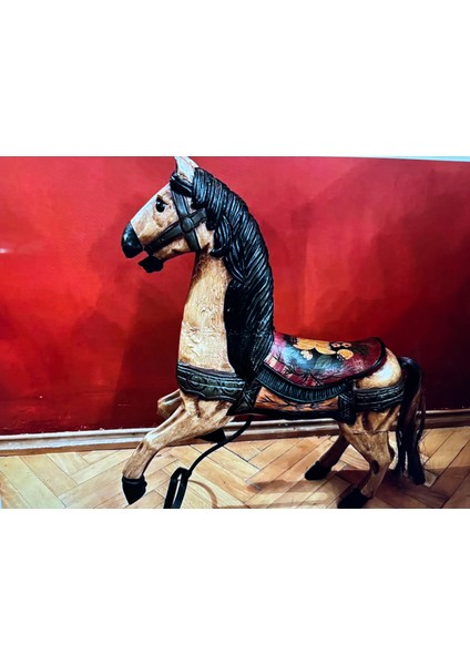 Avrupa Ahşap Metal Kısmı Esneyen At - 66 cm x 60 cm modelleri