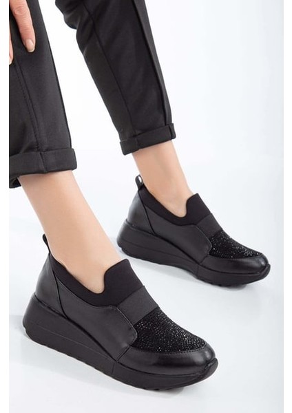 Damla Taş Detaylı Günlük Kadın Ayakkabı Siyah