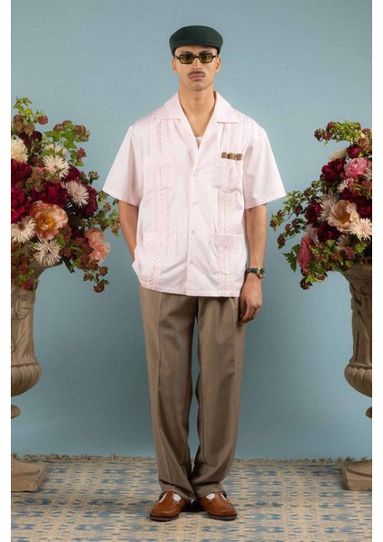 100% Pamuk Açık Pembesi Kısa Kol Küba Gömlek - 4 Cep ve Nakış Detayları fiyatları