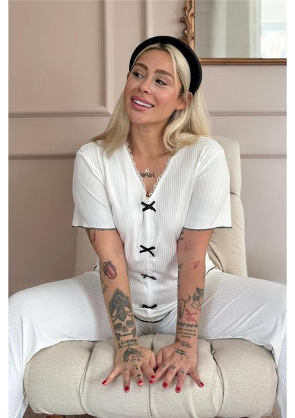 Beyaz Delicato Örme Kısa Kol Kadın Pijama Takımı fiyatları