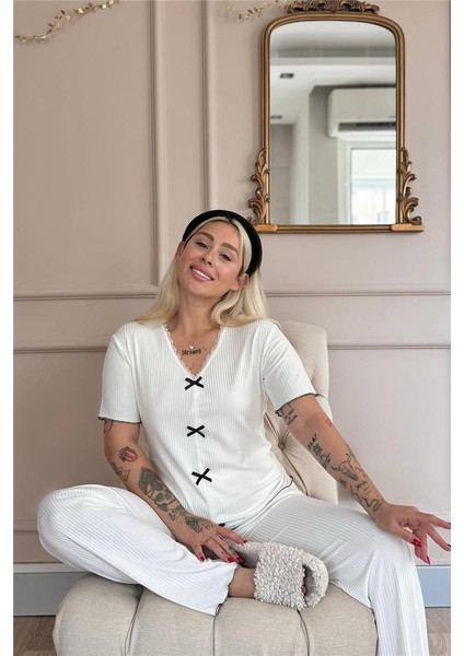 Beyaz Delicato Örme Kısa Kol Kadın Pijama Takımı modelleri